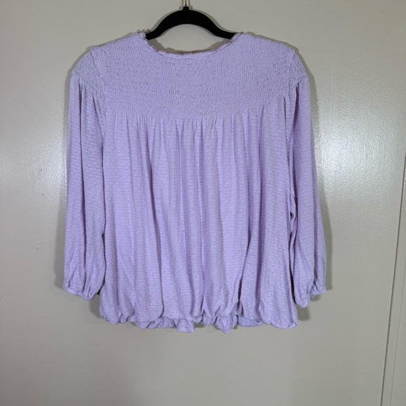 Free People Begonia Embroidered Smocked linen blend Blouse size Medium - Picture 4 of 9